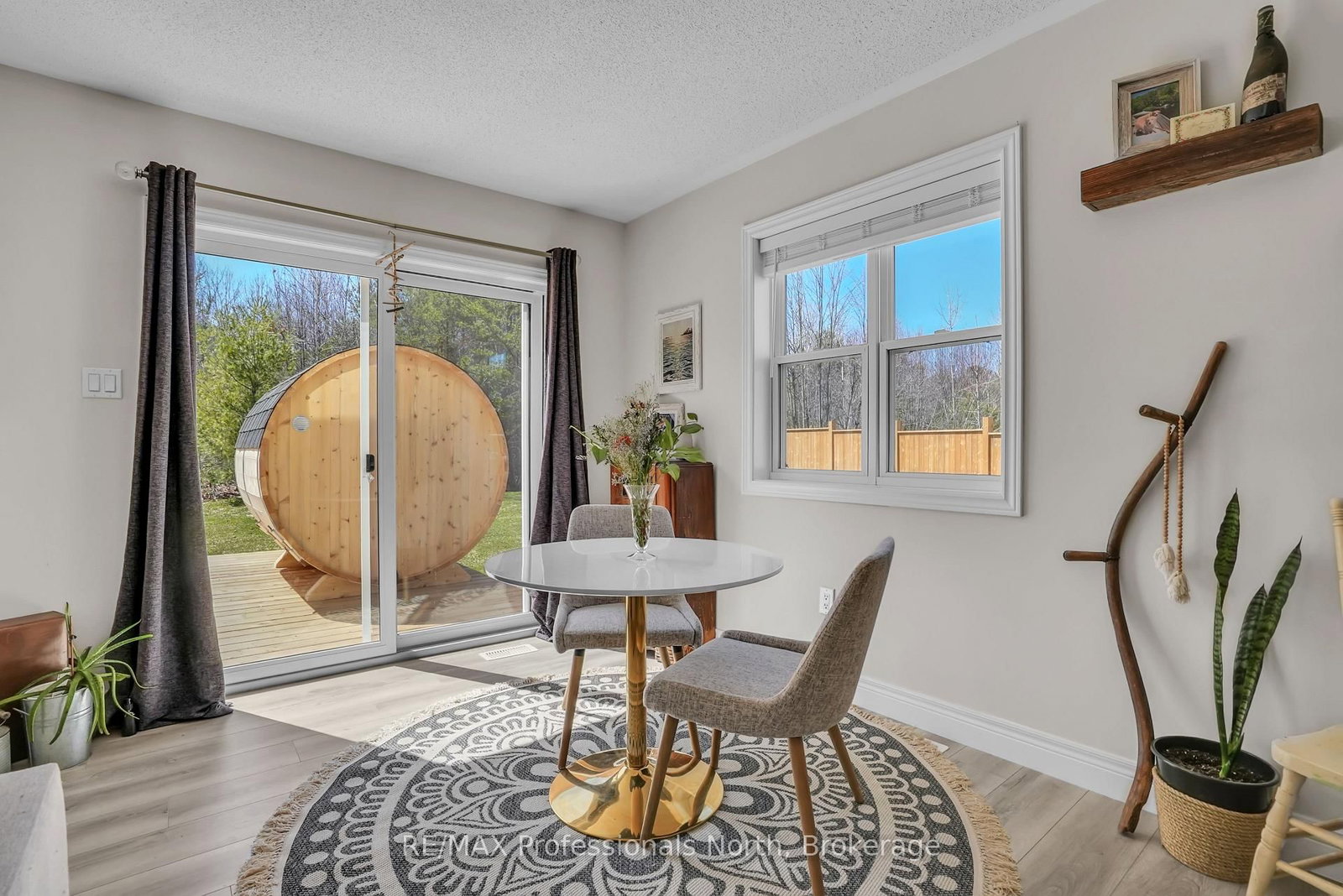 33 Whitehorn Park Road W - Photo 9