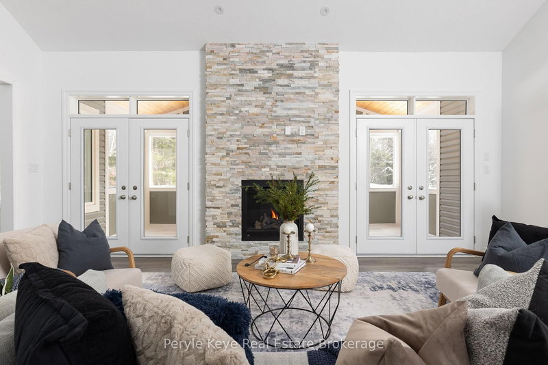 30 Dyer Cres, Bracebridge, P1L 0N4 | Image 2