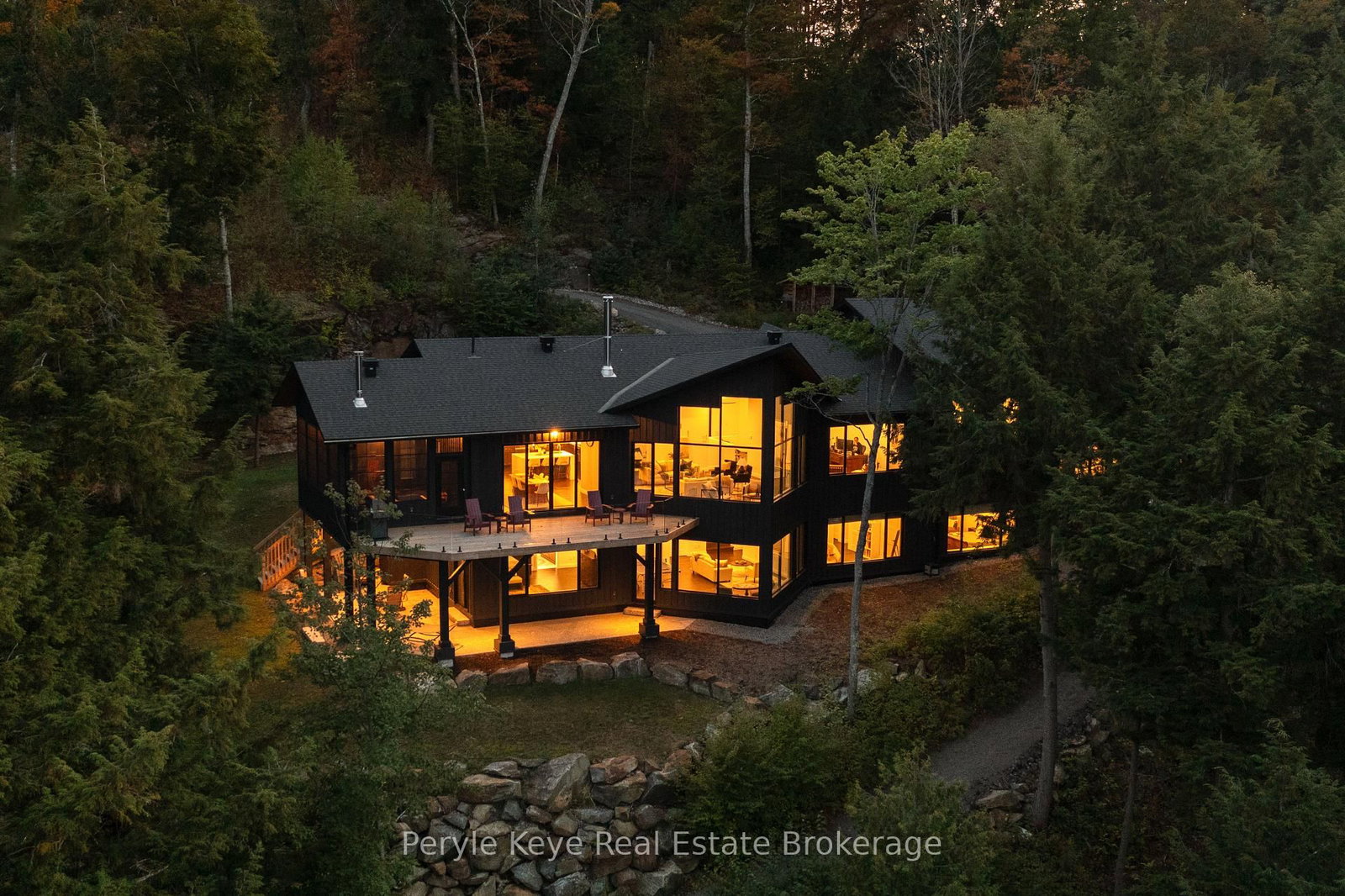 86 Claren Crescent - Photo 2