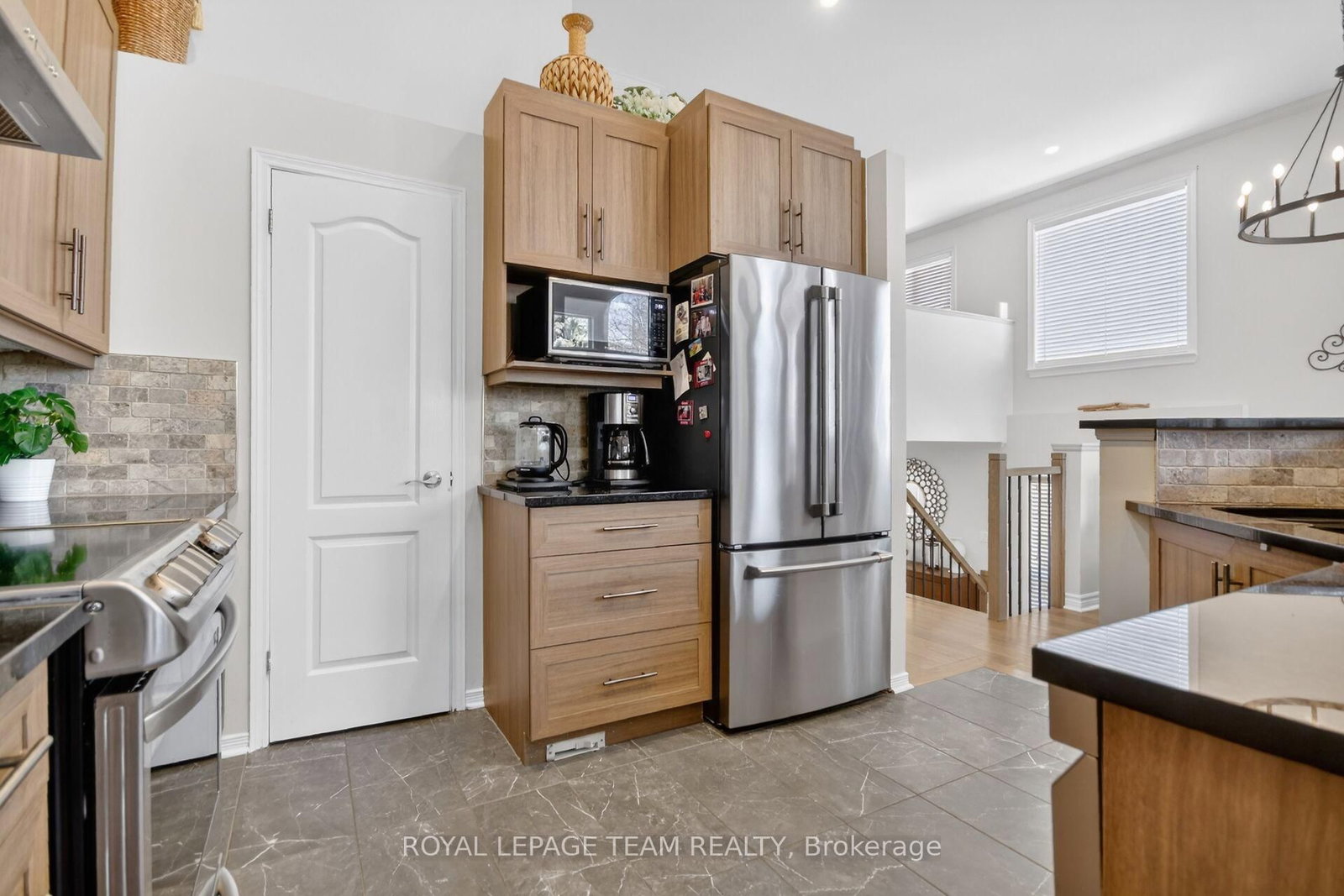 124 Macassa Circle - Photo 12