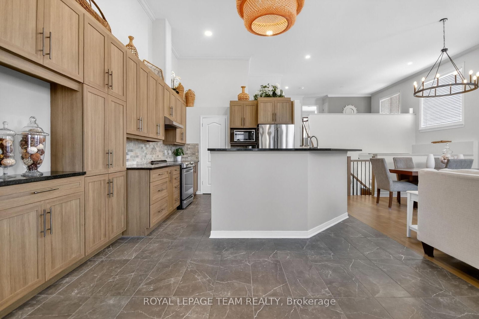 124 Macassa Circle - Photo 13