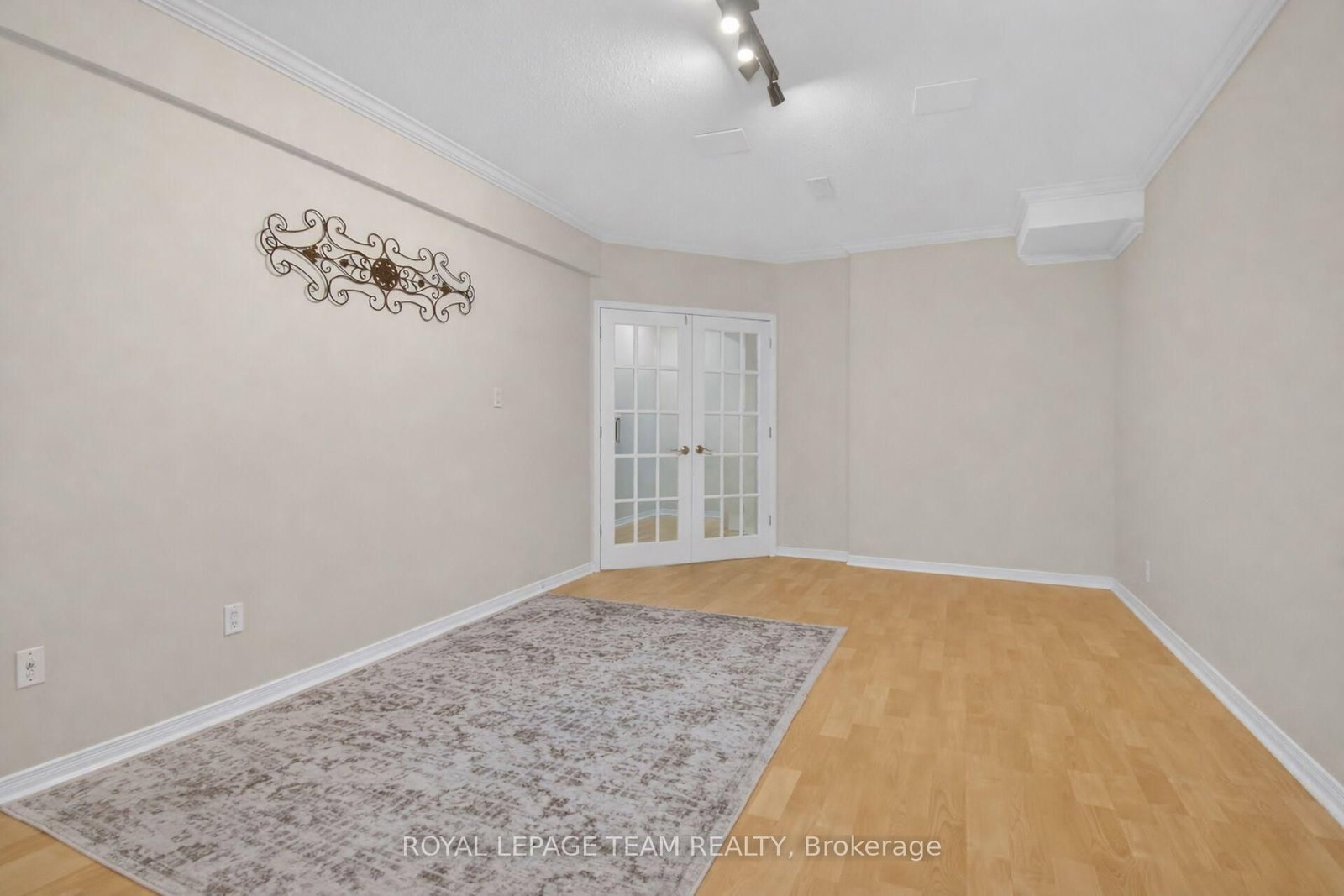 124 Macassa Circle - Photo 27