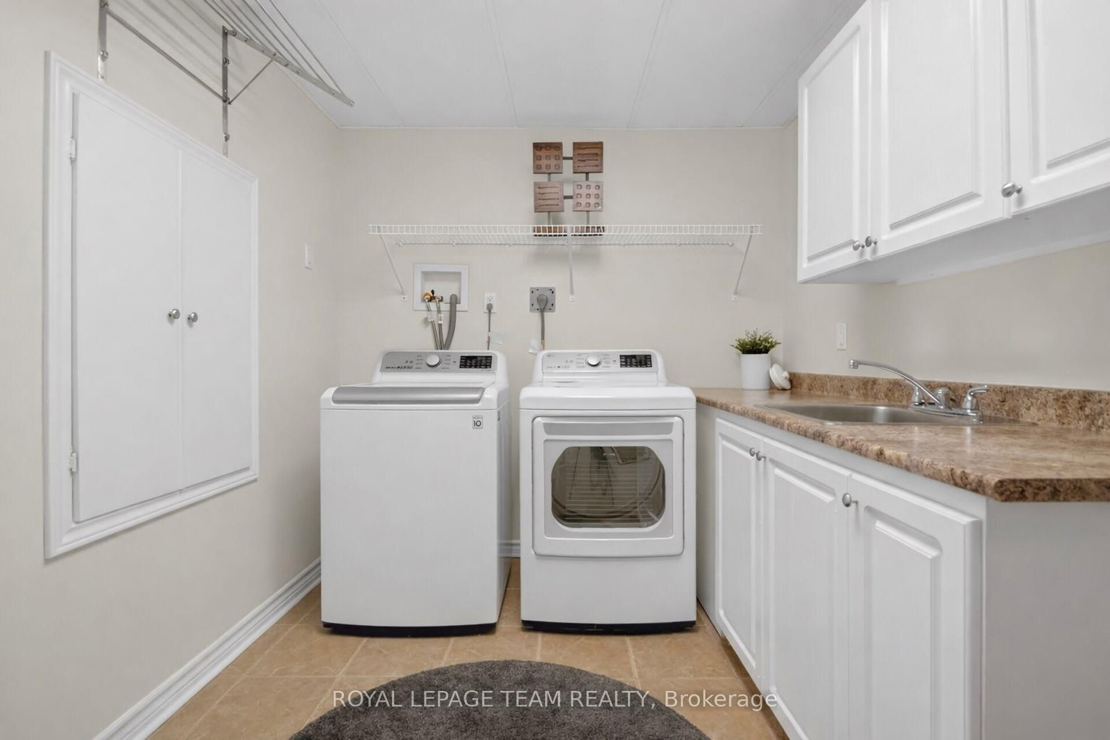 124 Macassa Circle - Photo 28