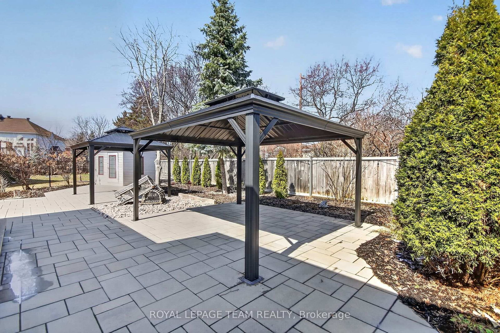 124 Macassa Circle - Photo 32