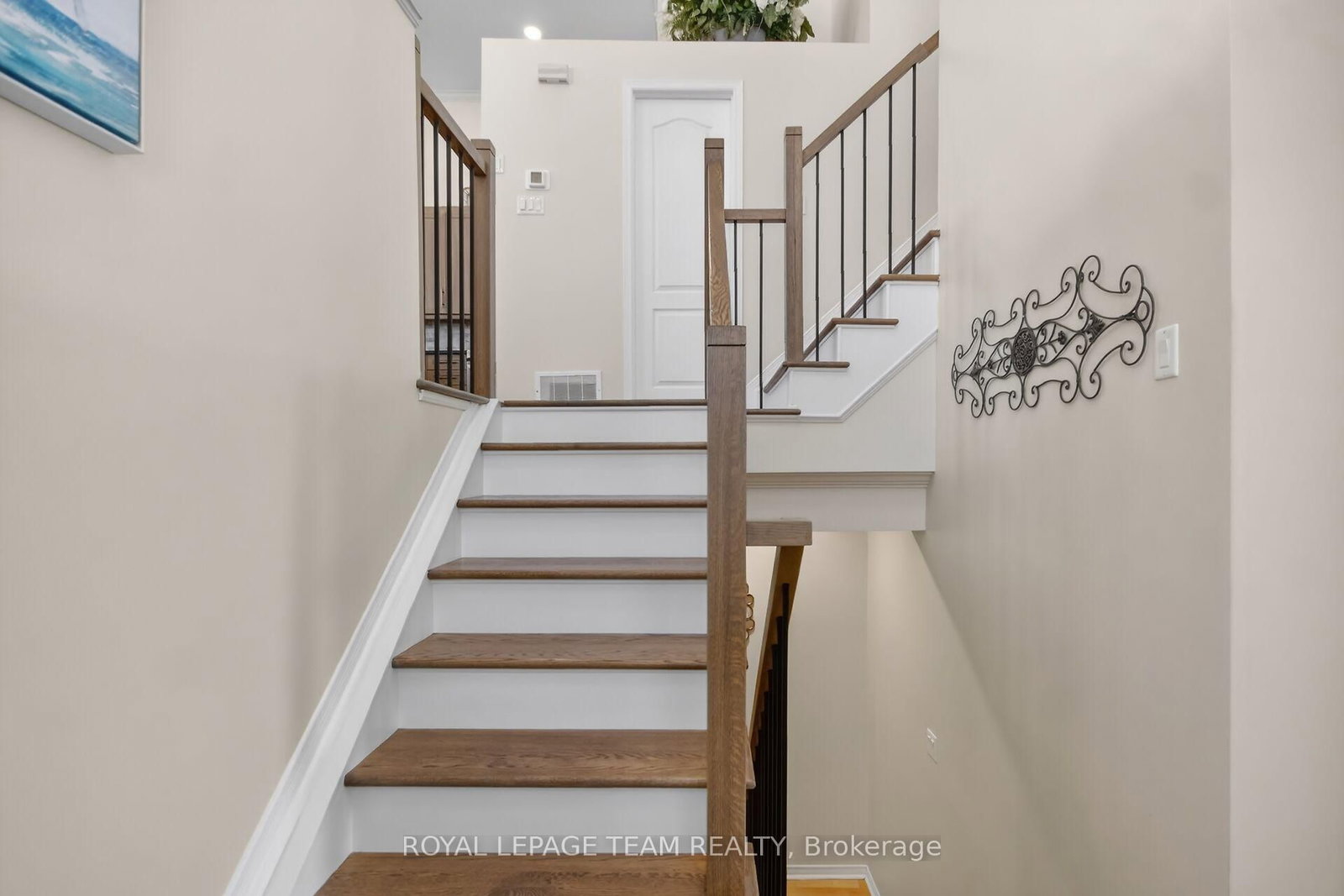 124 Macassa Circle - Photo 5