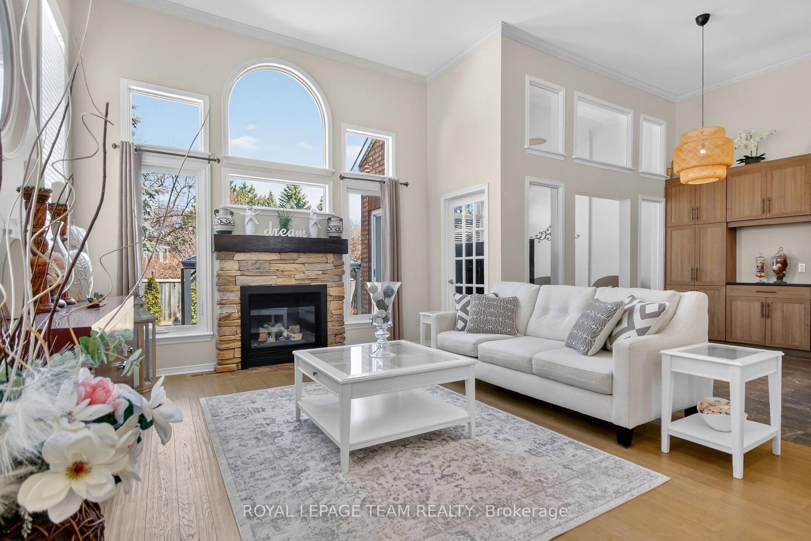 124 Macassa Circle - Photo 7