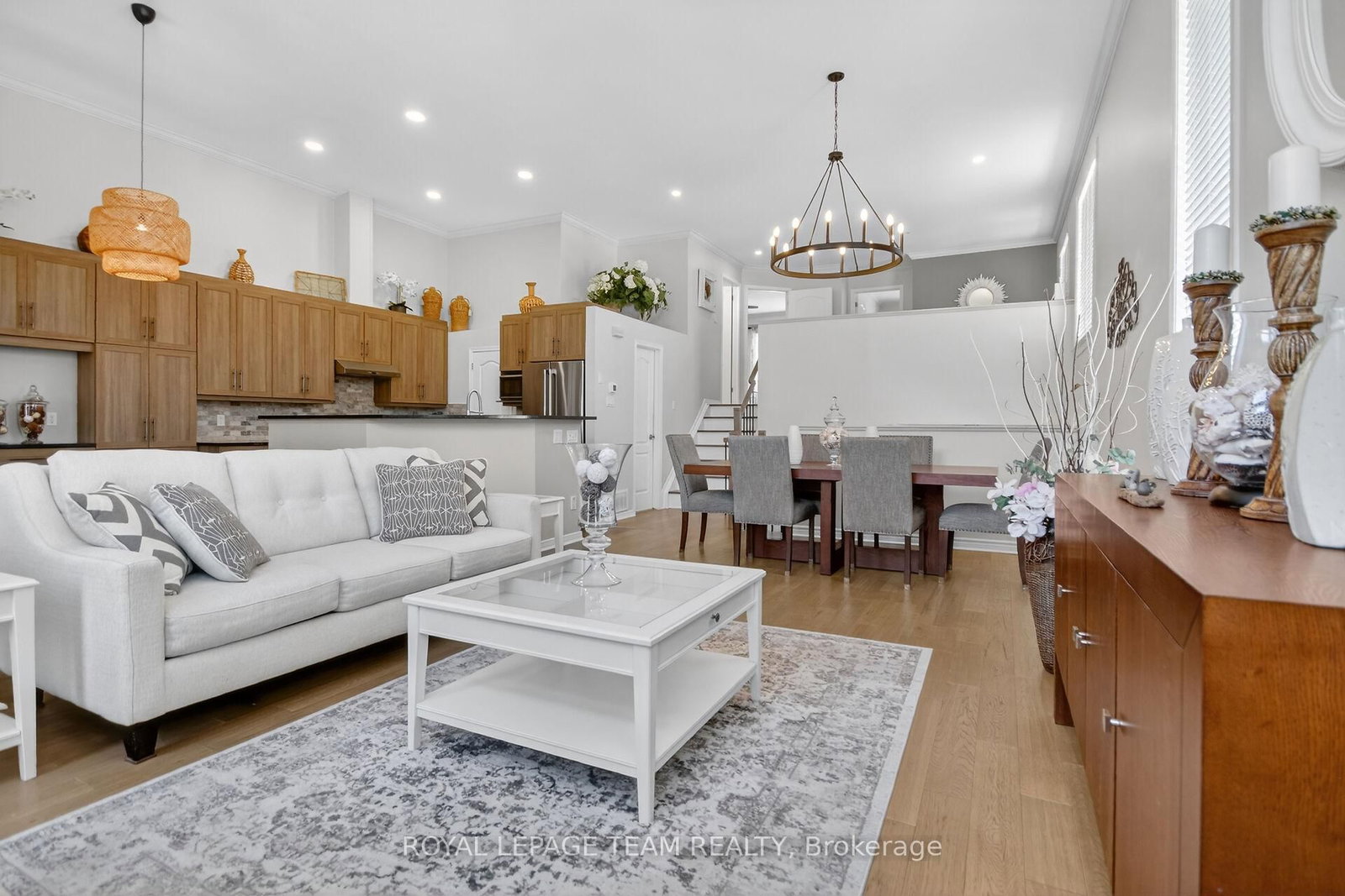 124 Macassa Circle - Photo 8