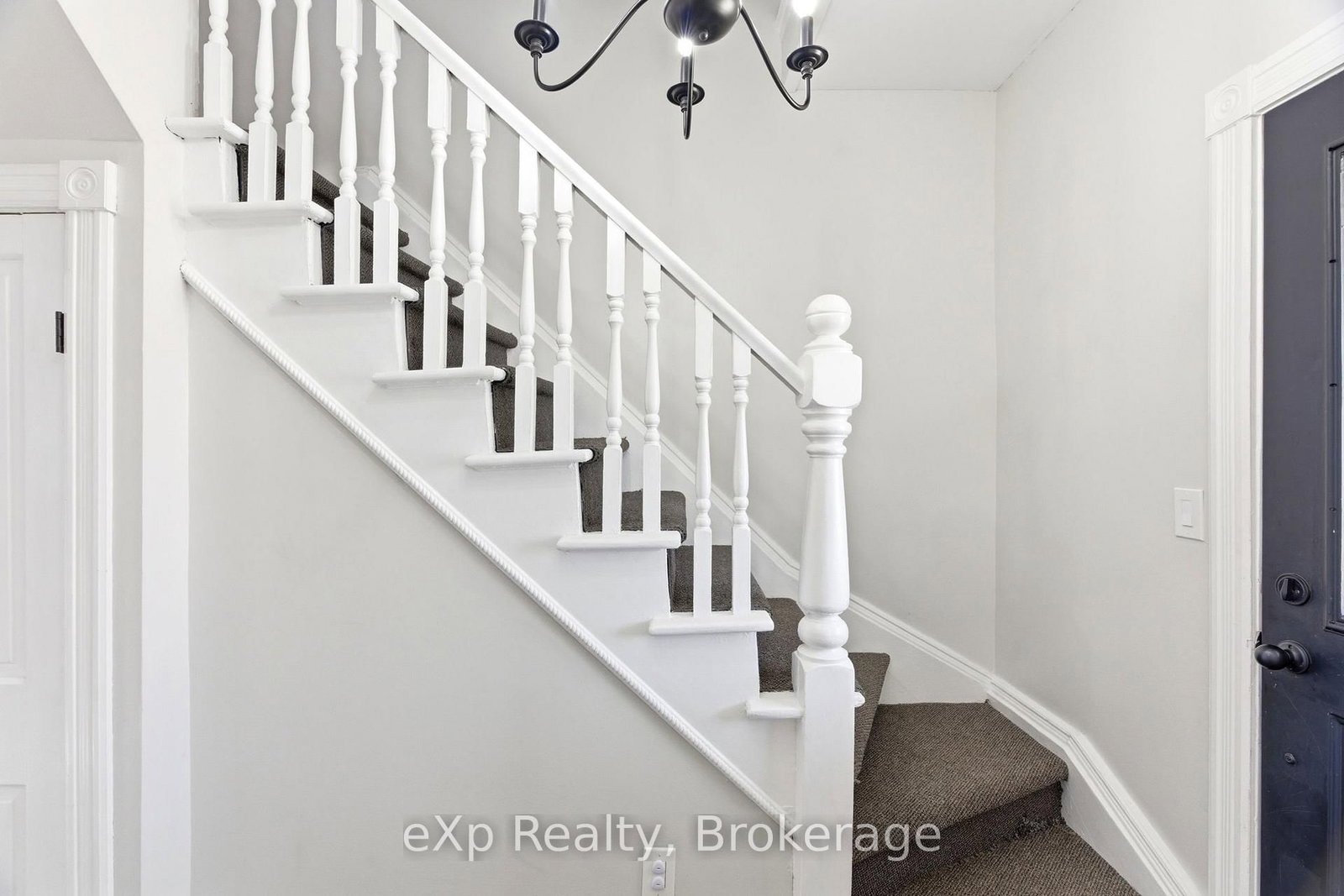 531 Brunswick Street • Stratford, ON photo 12