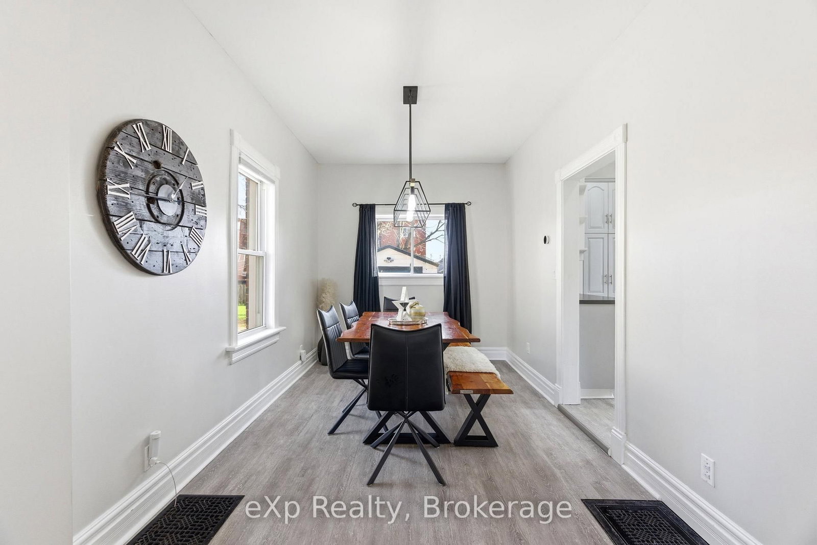 531 Brunswick Street • Stratford, ON photo 16