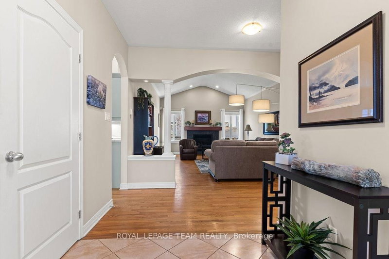 35 Wilderness Way, Ottawa, K2S 2E2 | Image 3