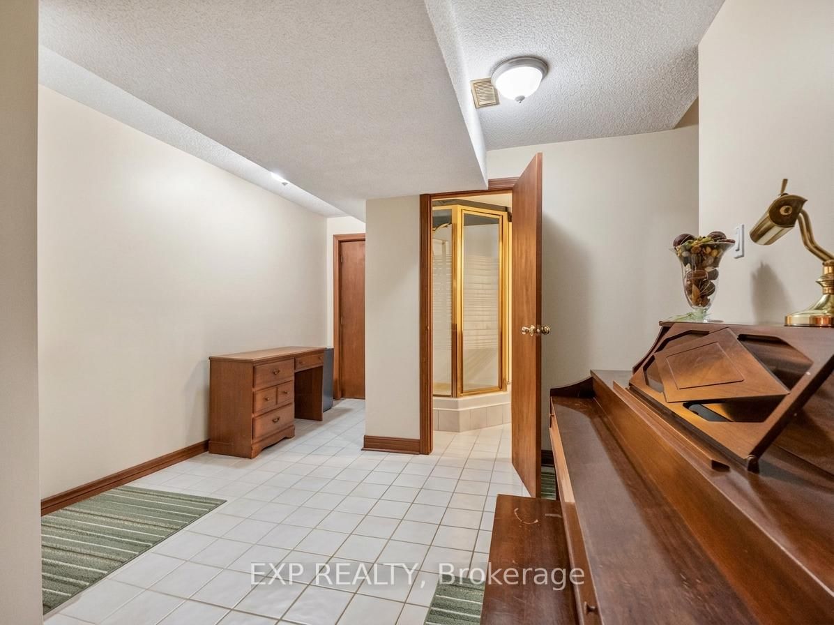 38 Capri Street - Photo 28