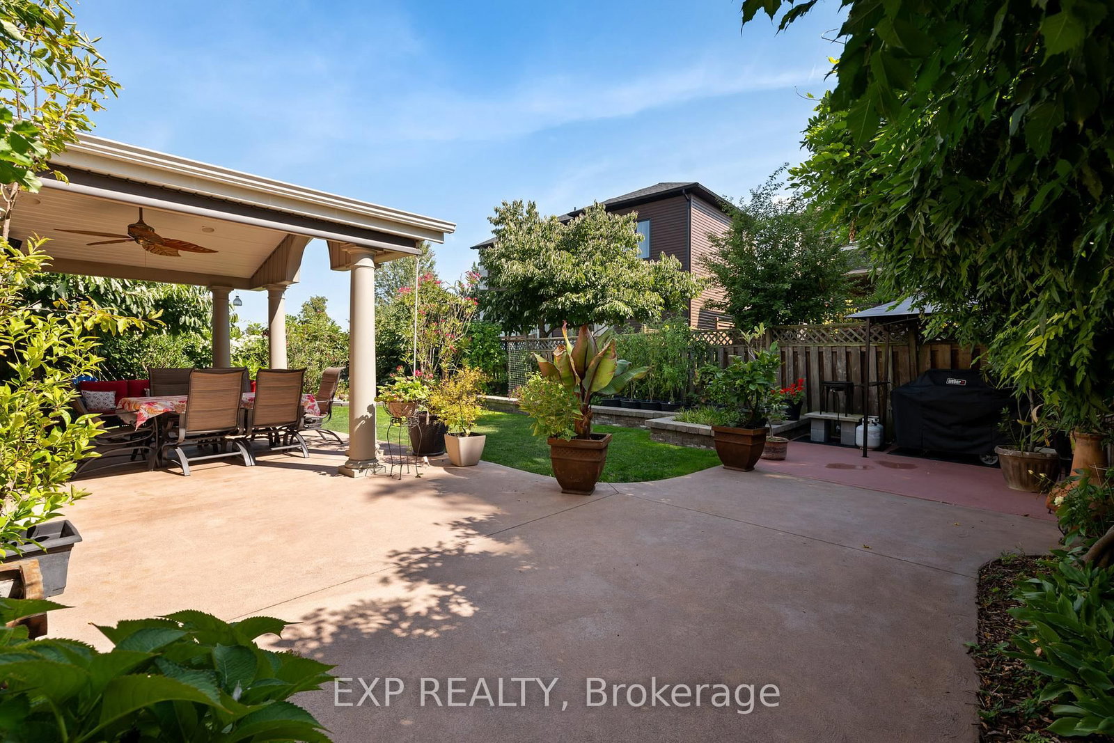 38 Capri Street - Photo 34