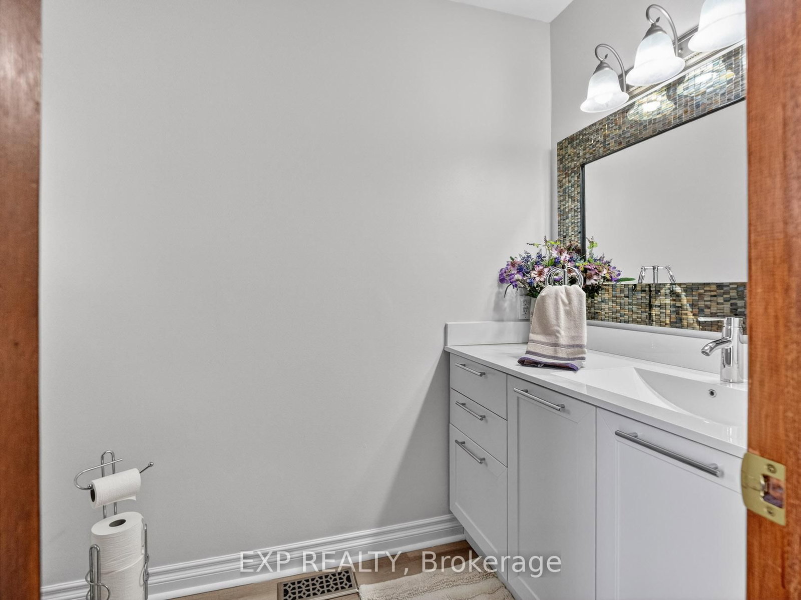 38 Capri Street - Photo 5