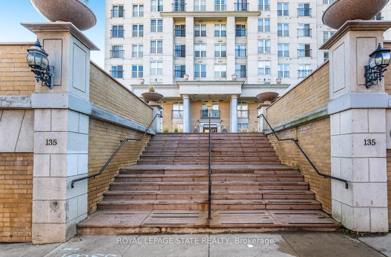 1605 - 135 James St S, Hamilton, L8P 2Z6 | Image 2