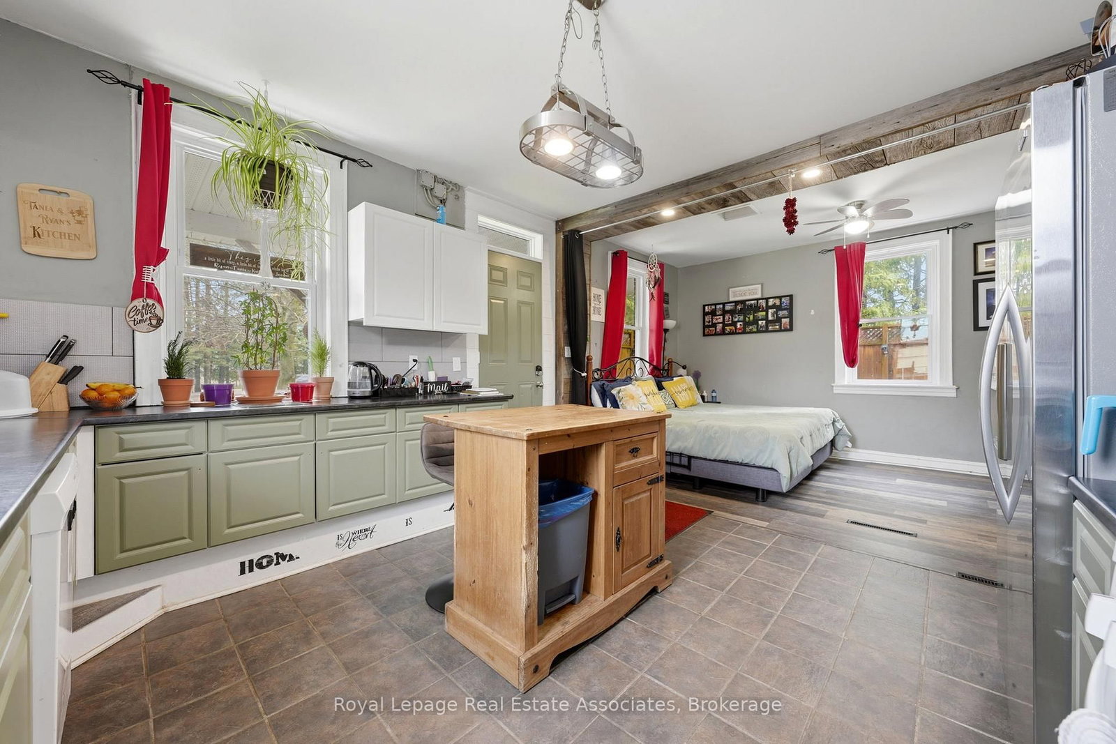 557 E Main Street • Southgate, ON photo 11