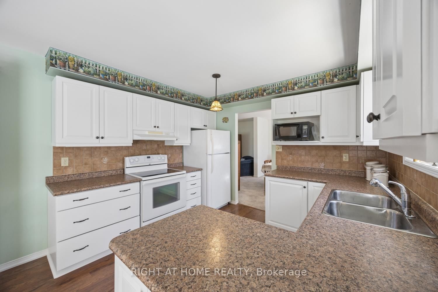 121 Robmar Crescent • Kawartha Lakes, ON photo 15