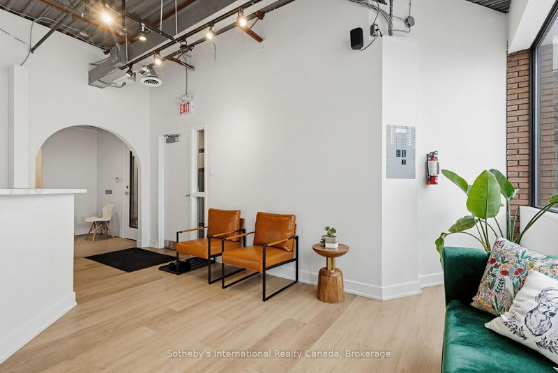 201-202 - 180 James St S, Hamilton, L8P 4V1 | Image 3