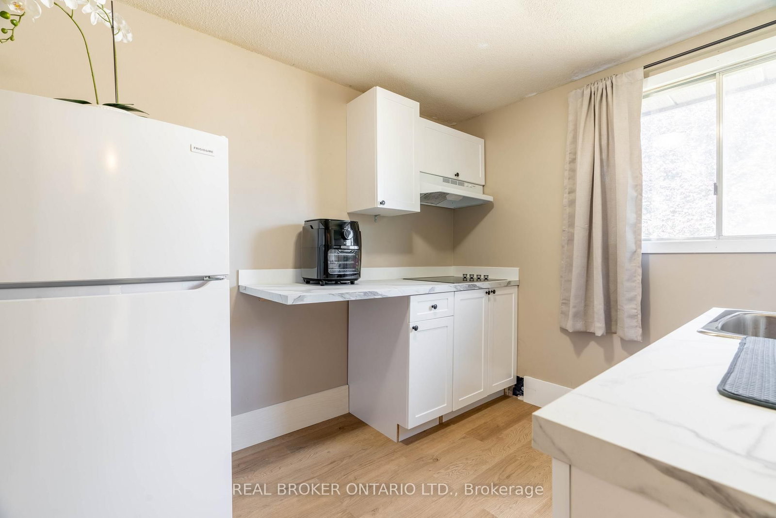 232 Cedarwoods Crescent - Photo 16