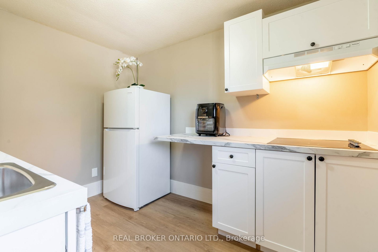 232 Cedarwoods Crescent - Photo 19