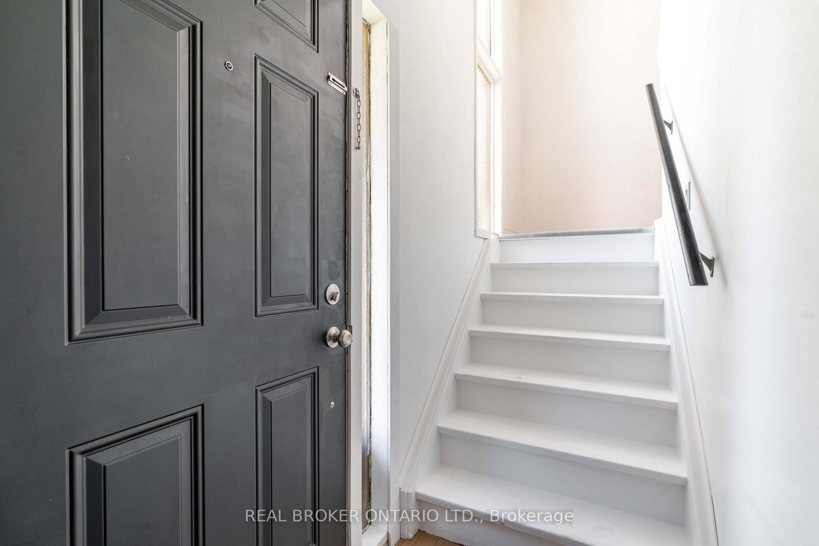 232 Cedarwoods Crescent - Photo 8