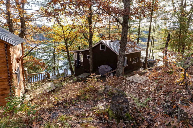 1 - 1060 Skeleton Lake 3 Road