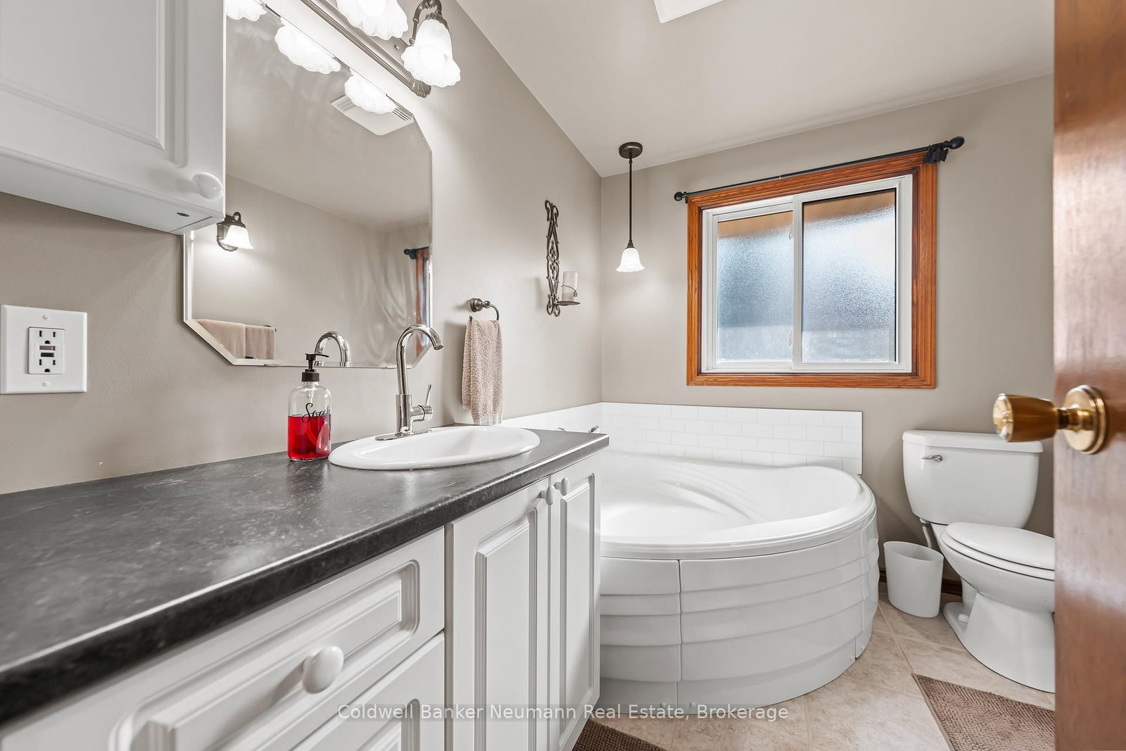 61 Bellevue Street - Photo 28