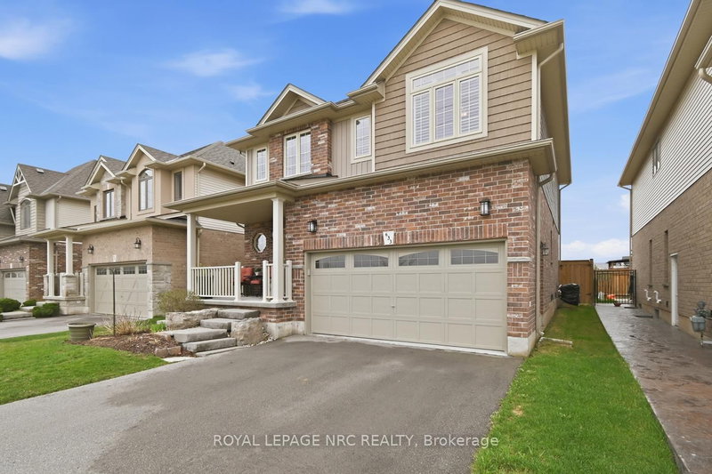 633 Winston Rd, Grimsby, L3M 0H4 | Image 2