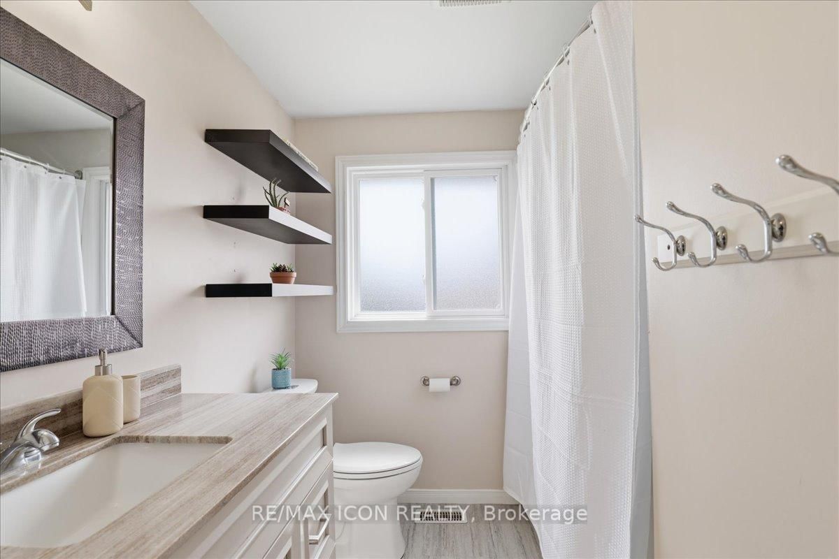 108 Astor Crescent - Photo 20