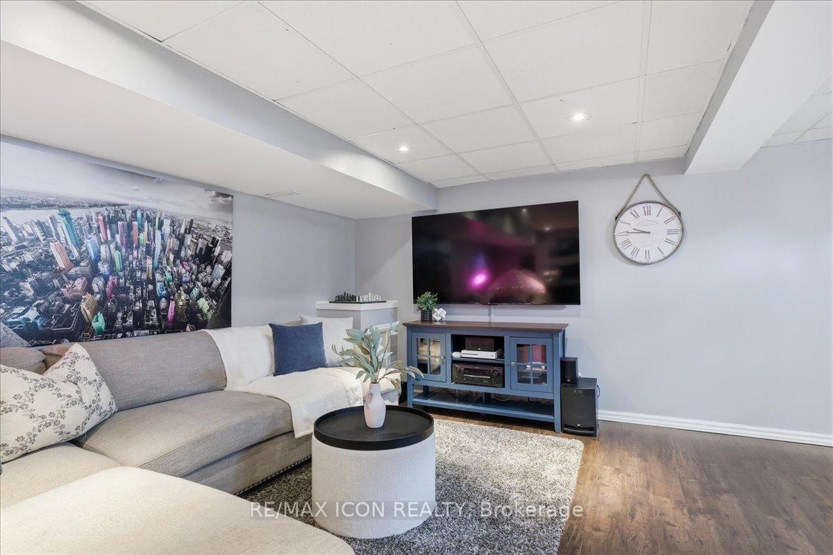 108 Astor Crescent - Photo 23