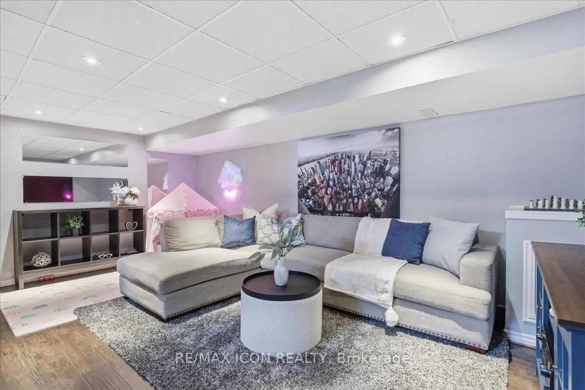 108 Astor Crescent - Photo 27