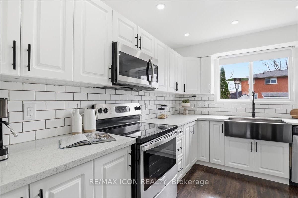 108 Astor Crescent - Photo 9