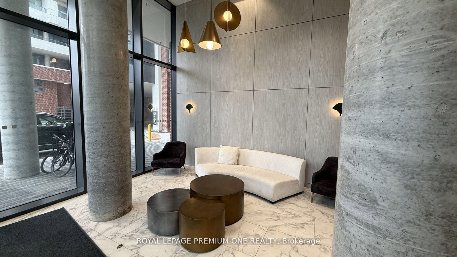 15 Wellington Street S, Unit 2414 - Photo 33