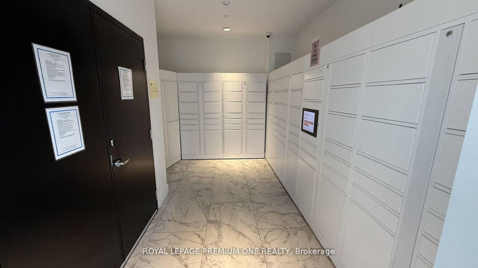 15 Wellington Street S, Unit 2414 - Photo 35