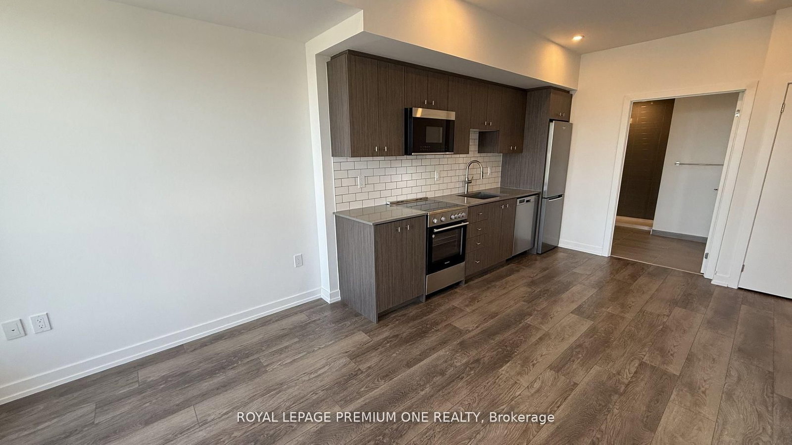 15 Wellington Street S, Unit 2414 - Photo 7