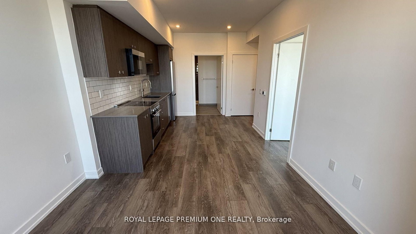 15 Wellington Street S, Unit 2414 - Photo 8