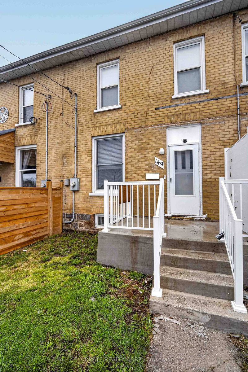 149 Stewart St, Peterborough, K9J 3M3 | Image 2