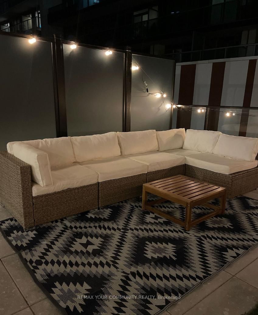 1 Jarvis Street, Unit 324 - Photo 10