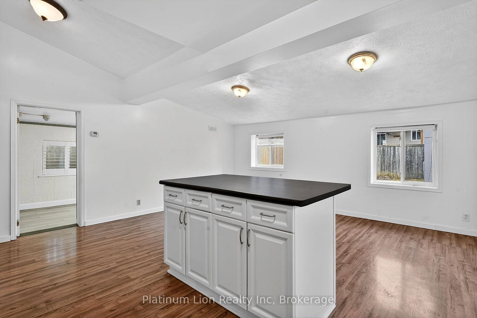 93 Walnut Street - Photo 21