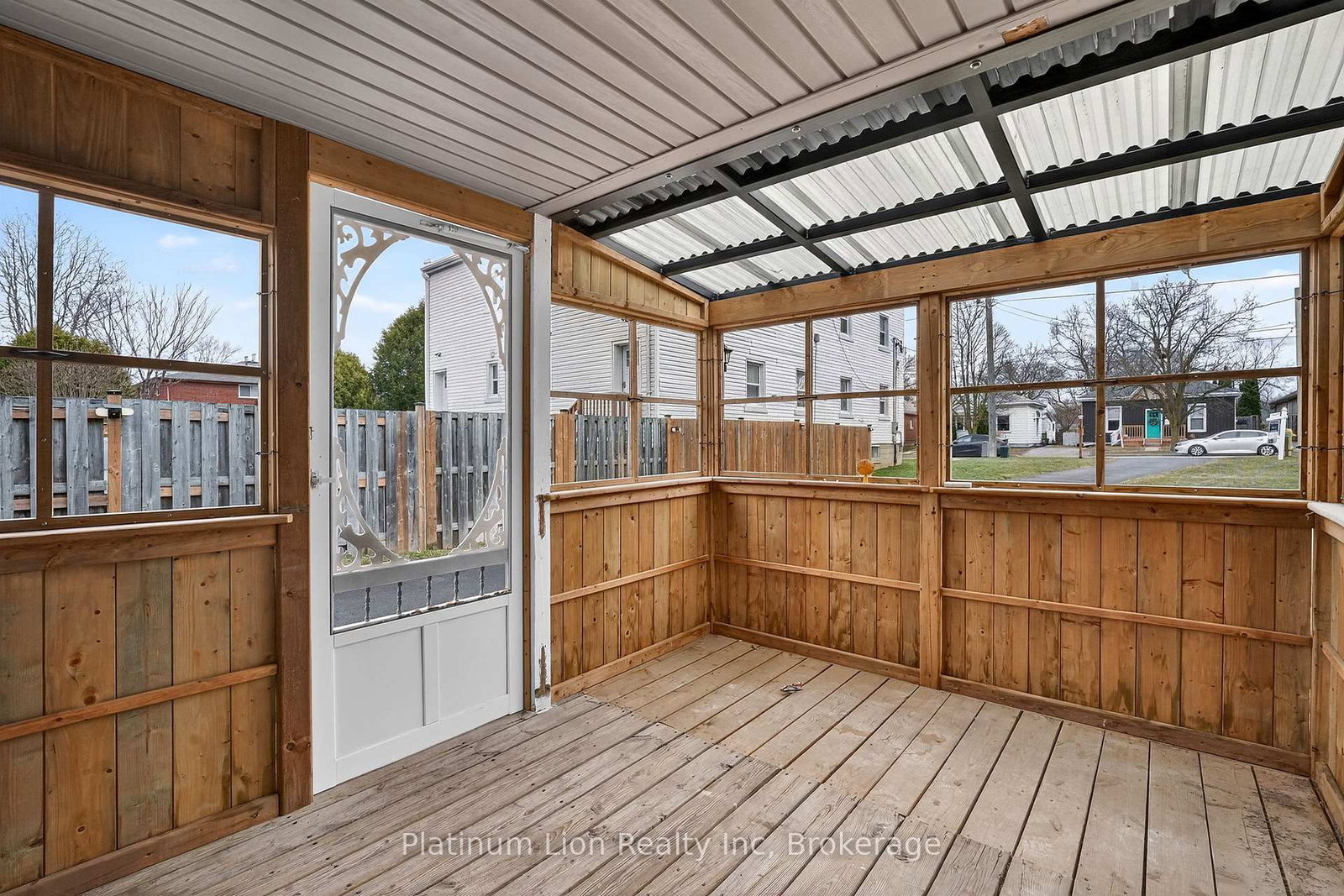 93 Walnut Street - Photo 4