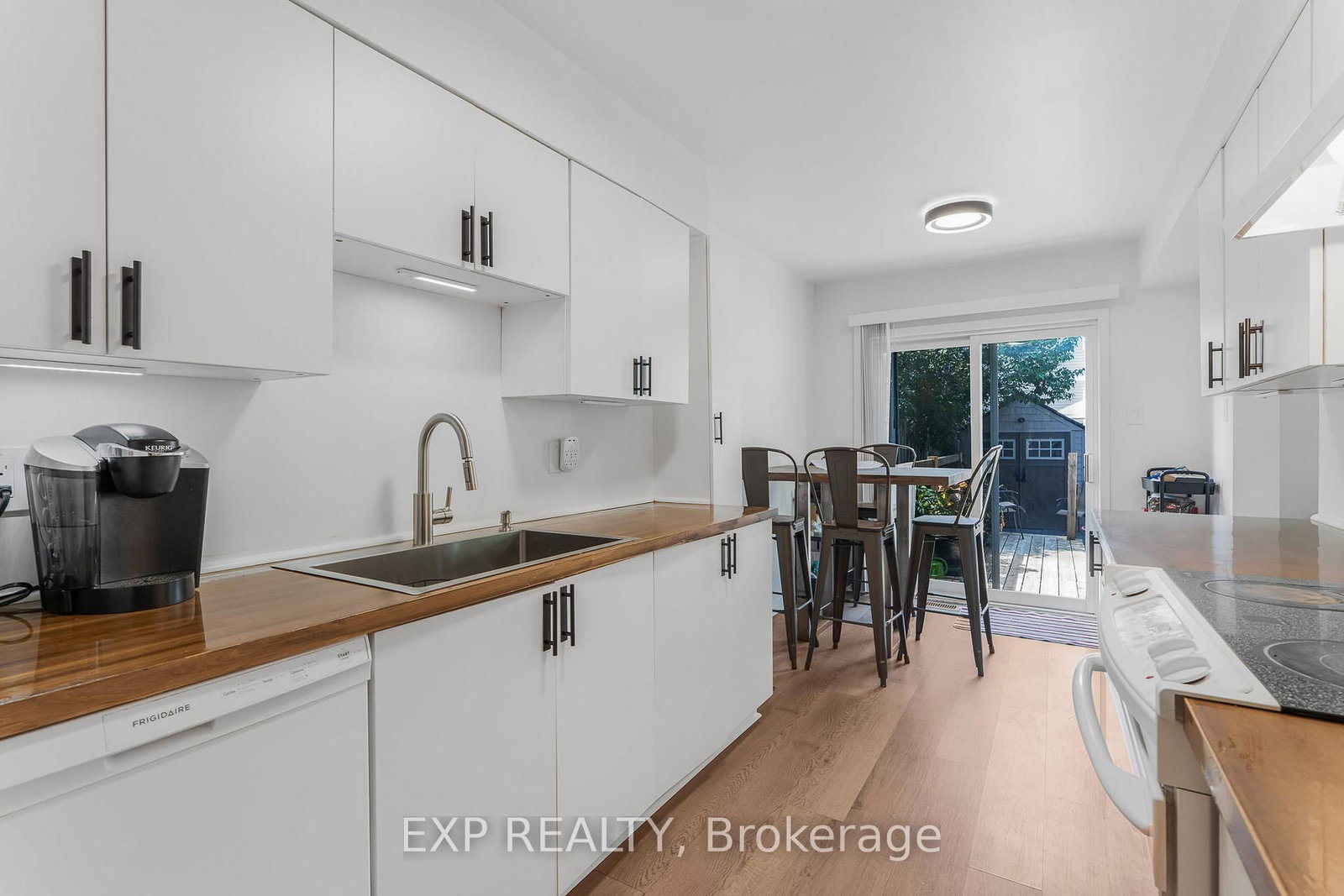 44 TOBERMORY Crescent - Photo 12