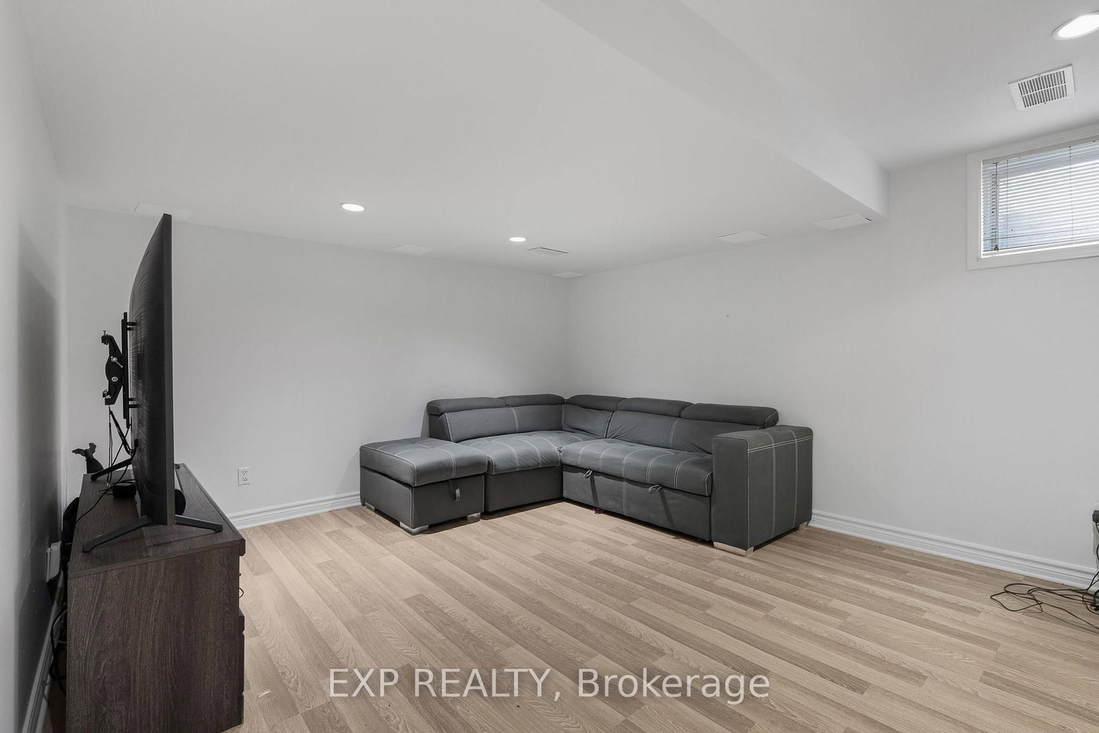 44 TOBERMORY Crescent - Photo 25