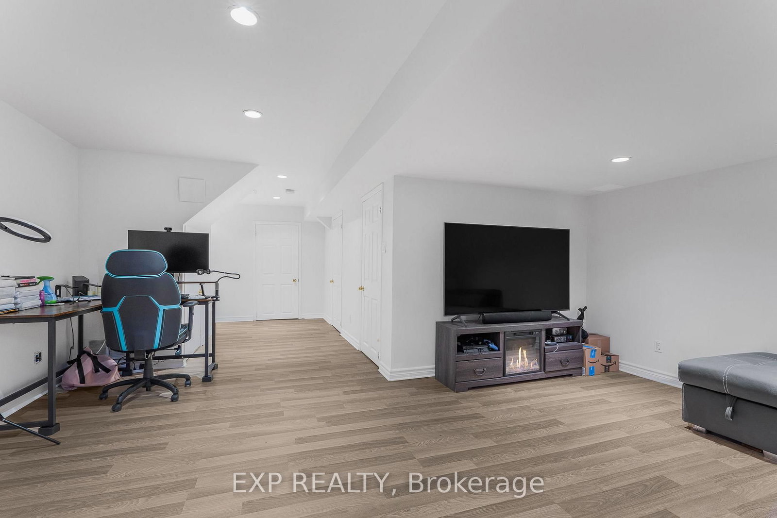 44 TOBERMORY Crescent - Photo 27