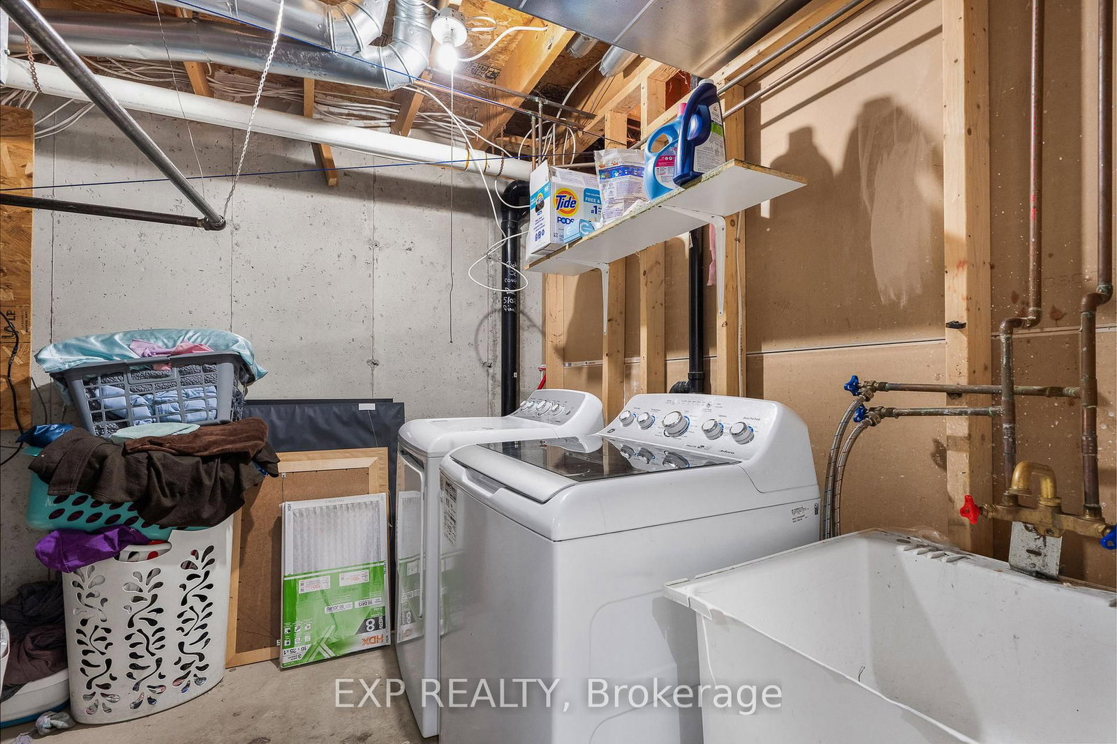 44 TOBERMORY Crescent - Photo 28