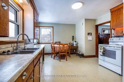 3989 Mcintosh Road — more photos