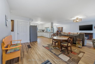1809 Victoria Road — photo 5