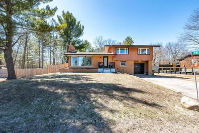 551 Laurentian Dr | Petawawa | Image
