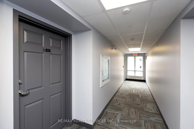 301 - 60 Lynnmore Street