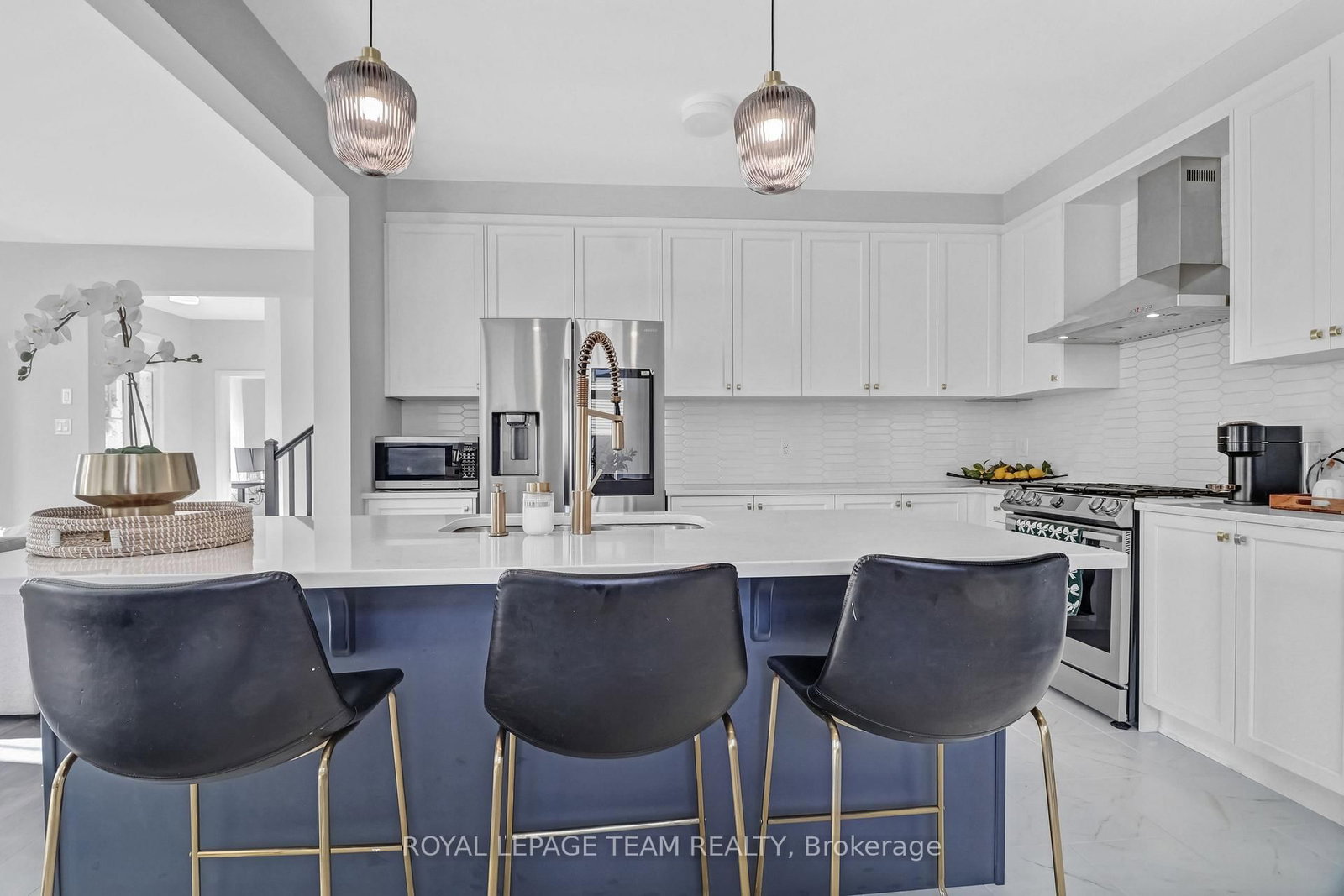 647 Cygnus Street - Photo 10