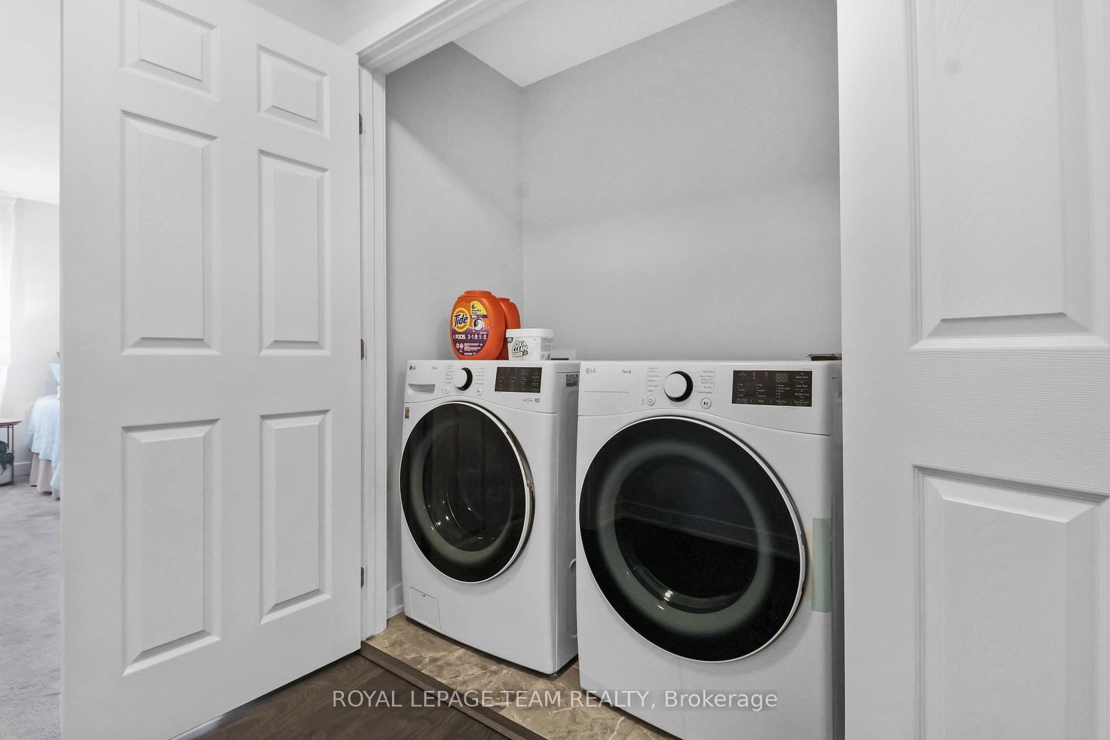 647 Cygnus Street - Photo 24