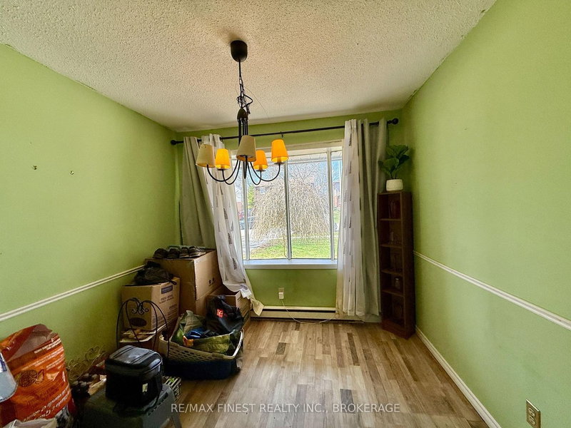 776 Grouse Cres, Kingston, K7P 1A2 | Image 3